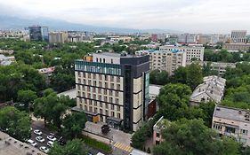 Resident City Hotel